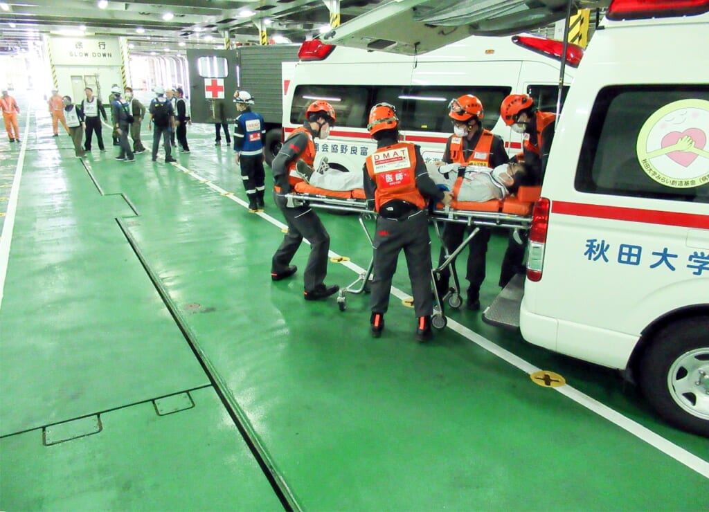 大規模災害時の連携確認　７県ＤＭＡＴ、青森県内で訓練