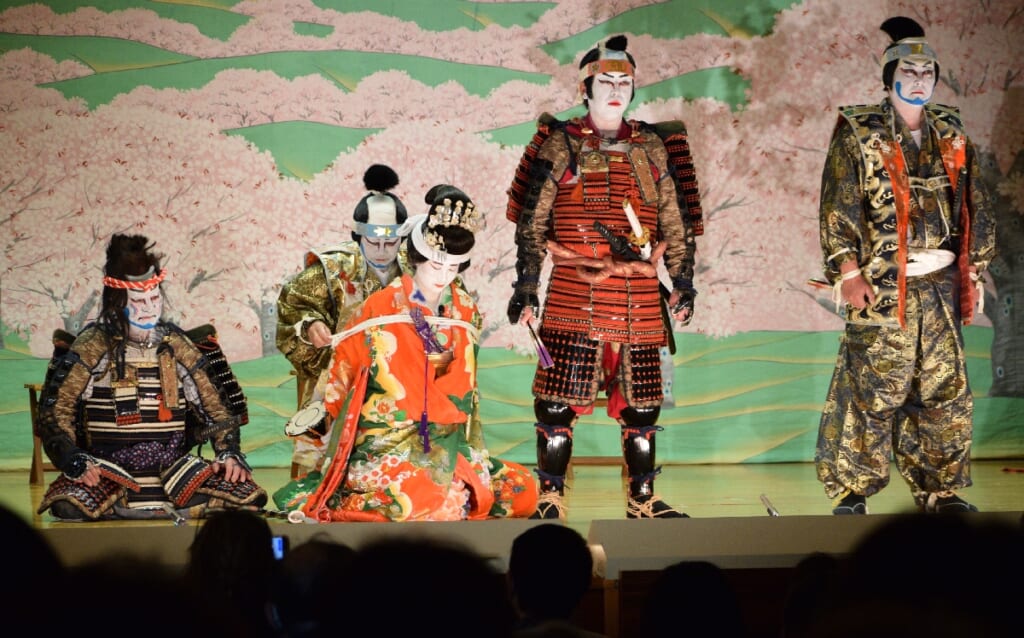 「待ってた」福浦の歌舞伎　５年ぶり公演、客席沸く／佐井